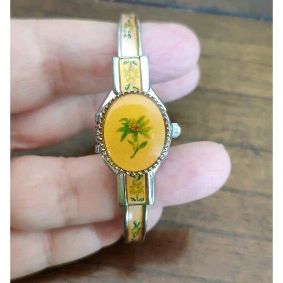 Vtg Peekaboo Ladies Bangle Watch Floral Enamel Japan Movement Not Working - Picture 1 of 7